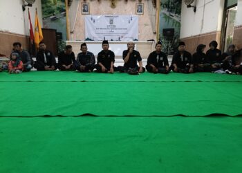 PSHT Ranting Puncu Santuni Puluhan Anak Yatim dan Lansia di Desa Gadungan