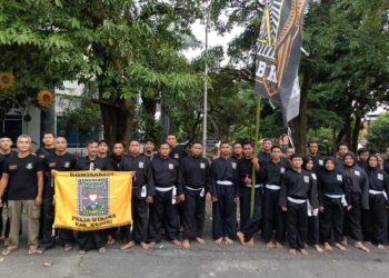 PSHT Komisariat Satpol PP Kediri Bagikan Takjil dan Gelar Tasyakuran di SLG